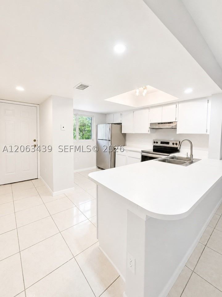 106 Palm Beach Trace Dr #106 - Photo 2 of 8