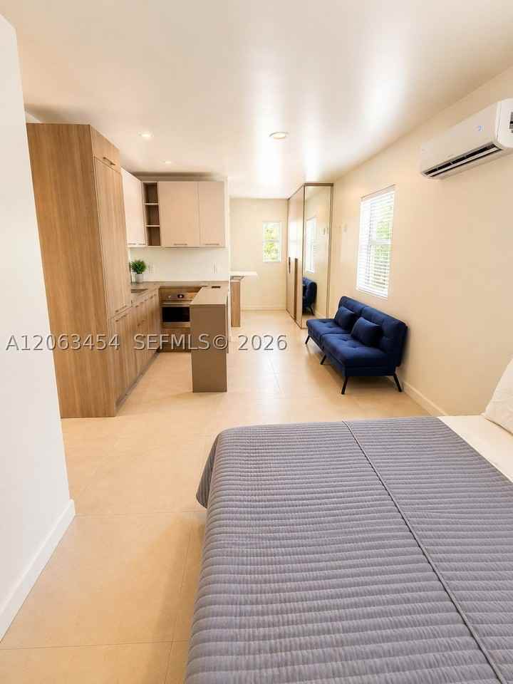 245 Ne 33rd St #207 - Photo 3 of 10