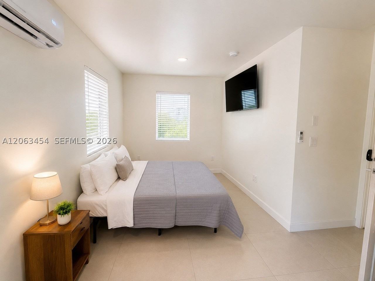 245 Ne 33rd St #207 - Photo 4 of 10