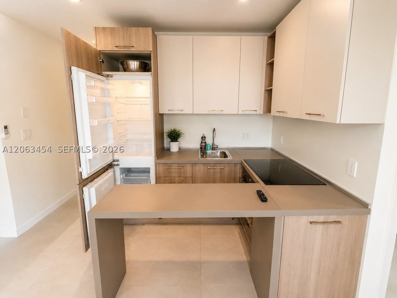 245 Ne 33rd St #207 - Photo 6 of 10