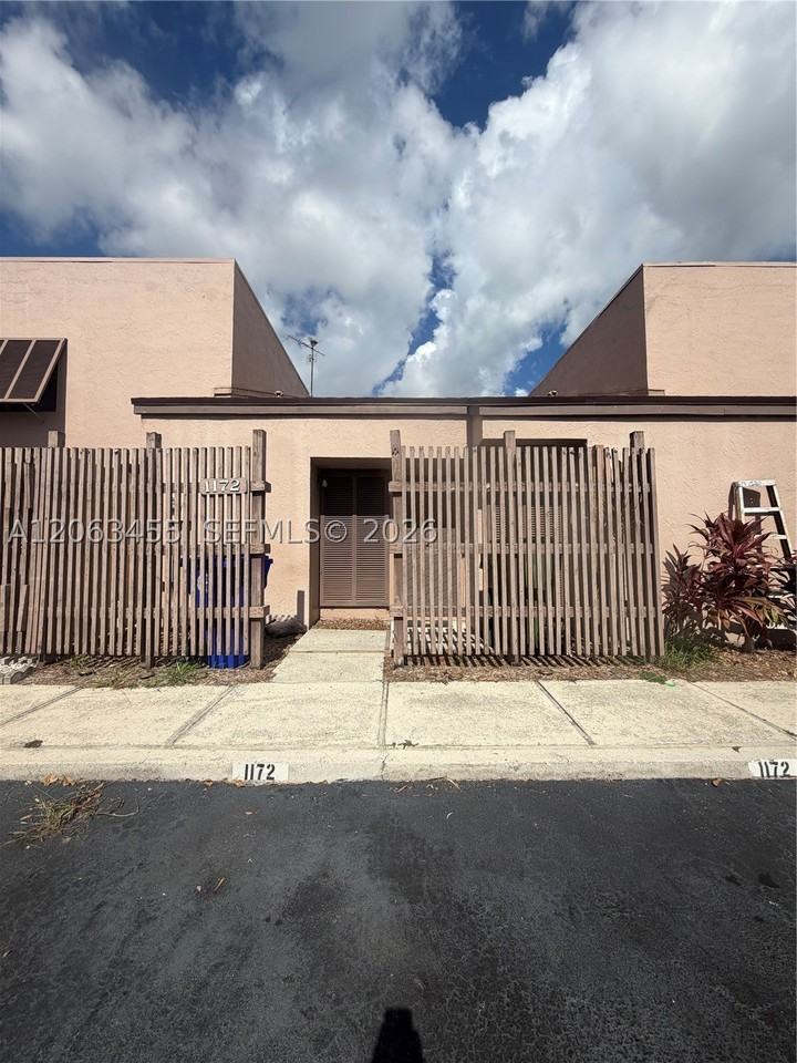 1172 Nw 122nd Ter - Photo 3 of 21