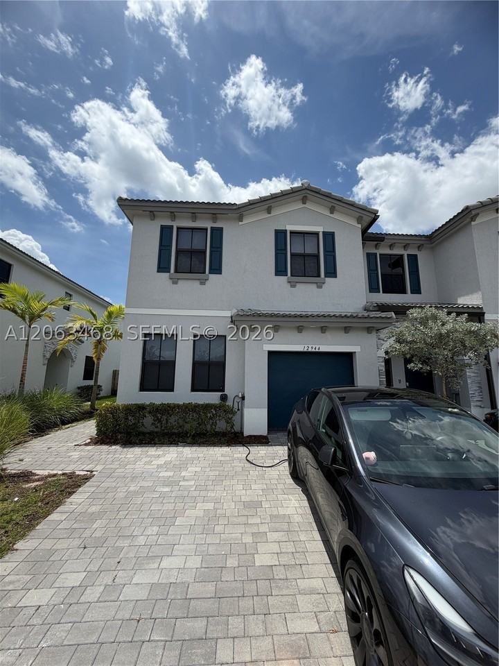 12944 Sw 286th Ter #12944 - Photo 3 of 50