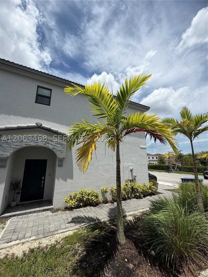 12944 Sw 286th Ter #12944 - Photo 4 of 50