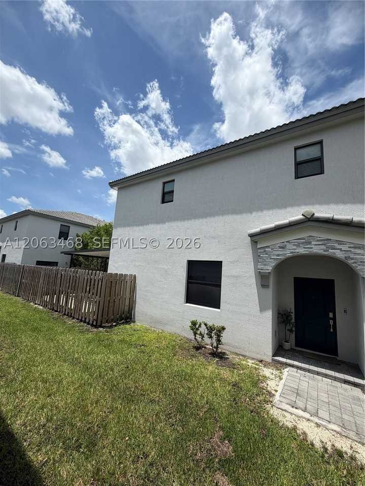 12944 Sw 286th Ter #12944 - Photo 5 of 50