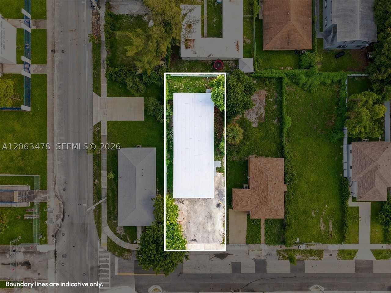 925 Nw 69th St #2 - Photo 3 of 25