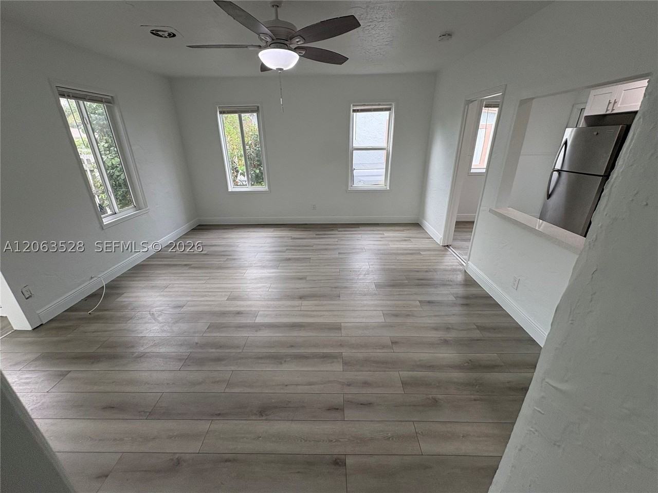 10417 Nw 6th Ave - Photo 7 of 8