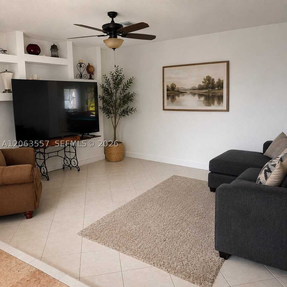 443 NW - Photo 2 of 7