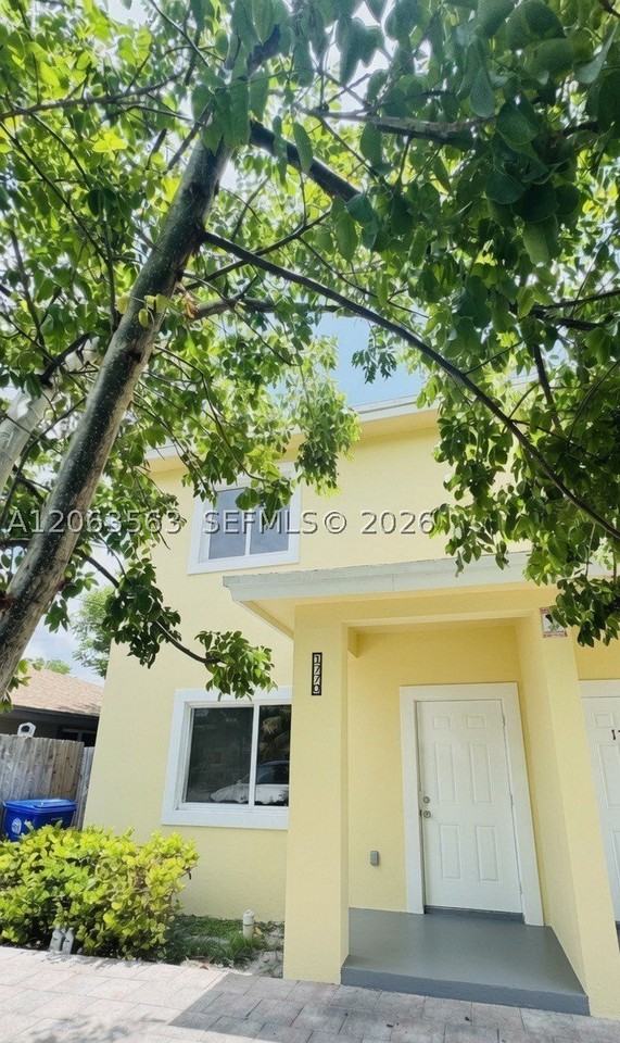 1770 Nw 55th St #1