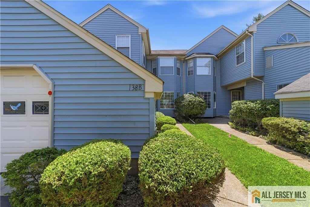 138 Concordia Cir #138B - Photo 2 of 26