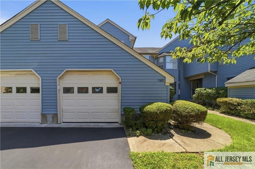 138 Concordia Cir #138B - Photo 3 of 26