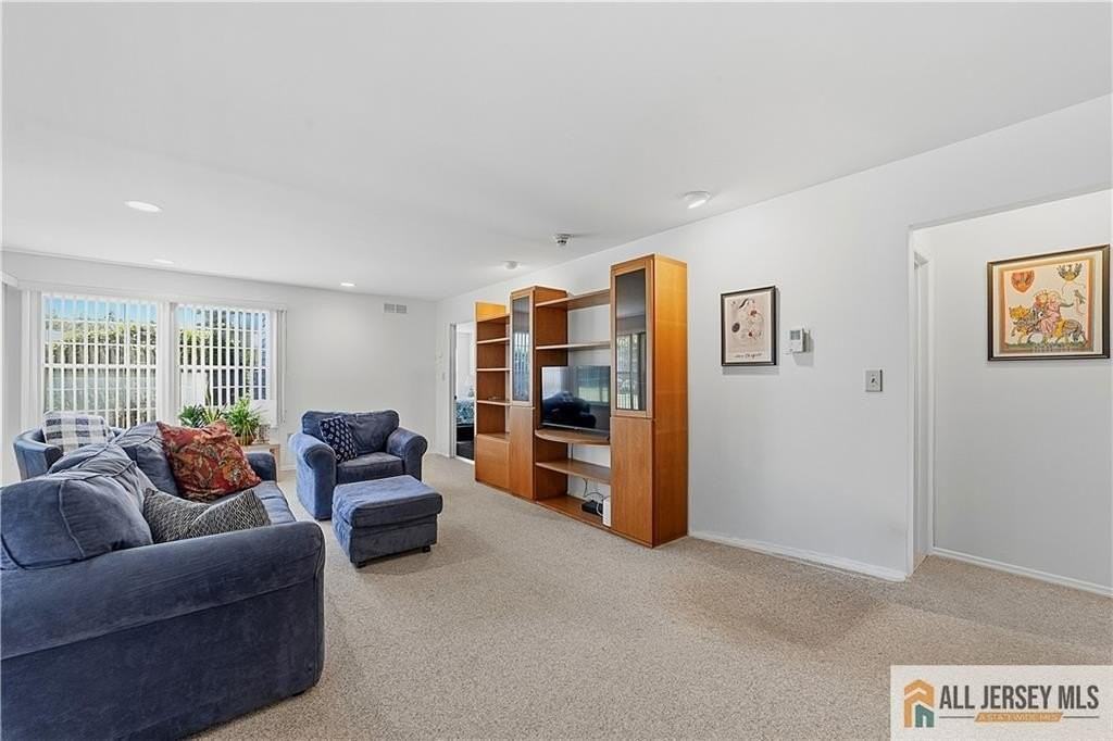 138 Concordia Cir #138B - Photo 6 of 26
