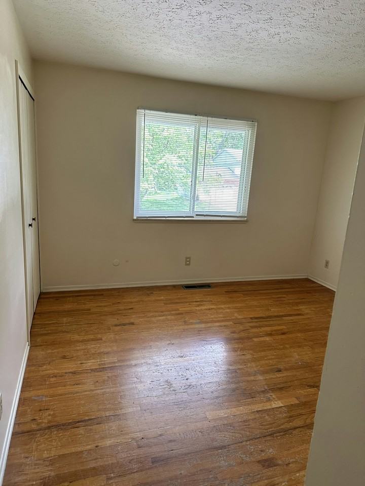 4366 North Norman Drive - Photo 6 of 11