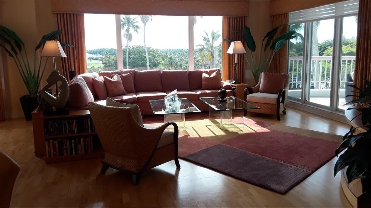 455 Longboat Club Rd #401 - Photo 4 of 28