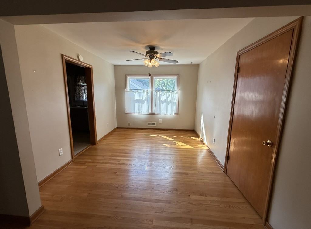 6001 W 56th St #1 - Photo 4 of 11
