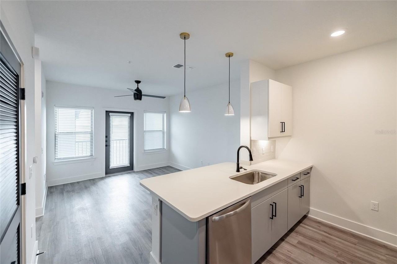 1420 Lakefront Dr #4211 - Photo 5 of 31