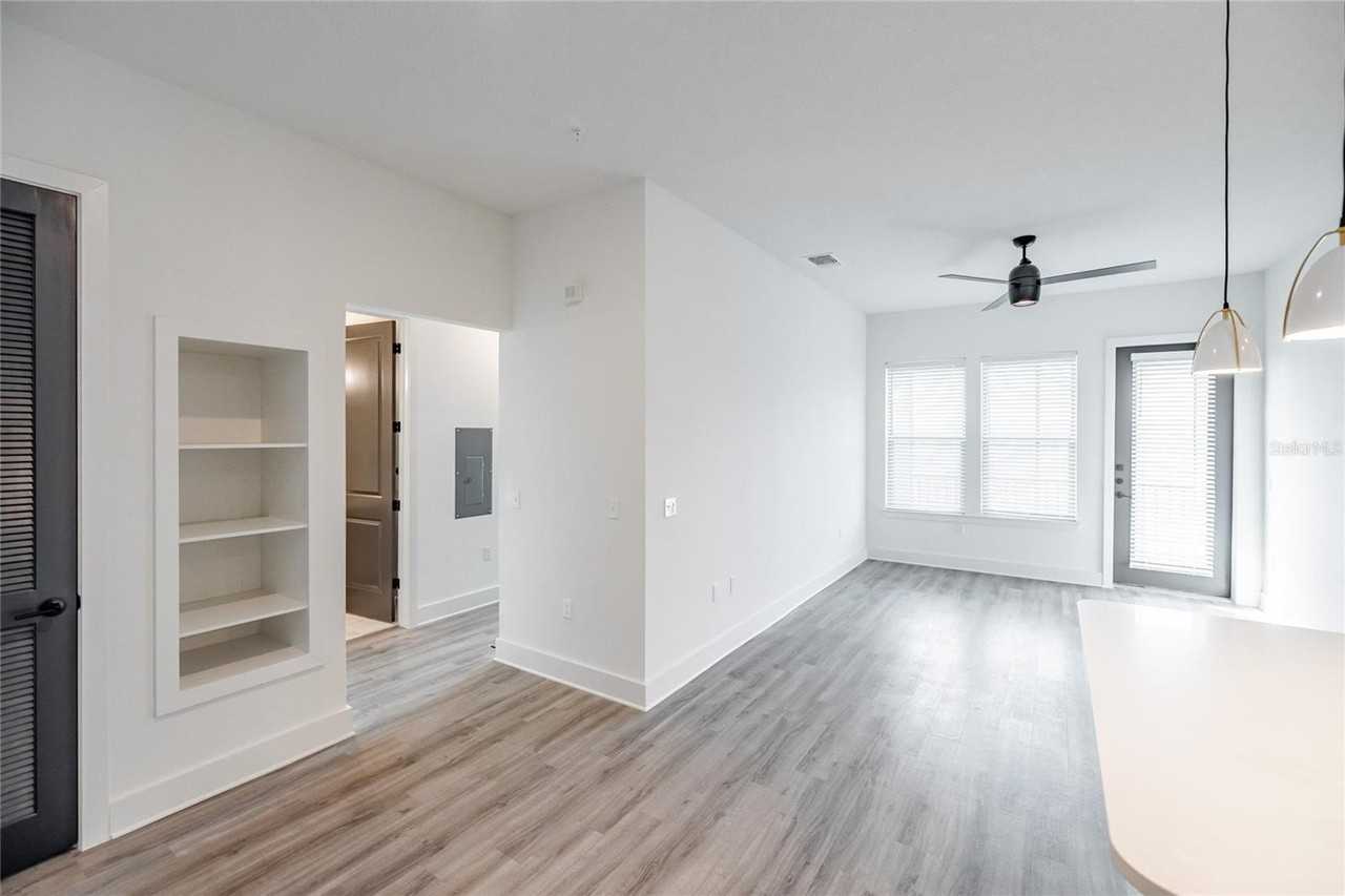 1420 Lakefront Dr #2106 - Photo 7 of 33