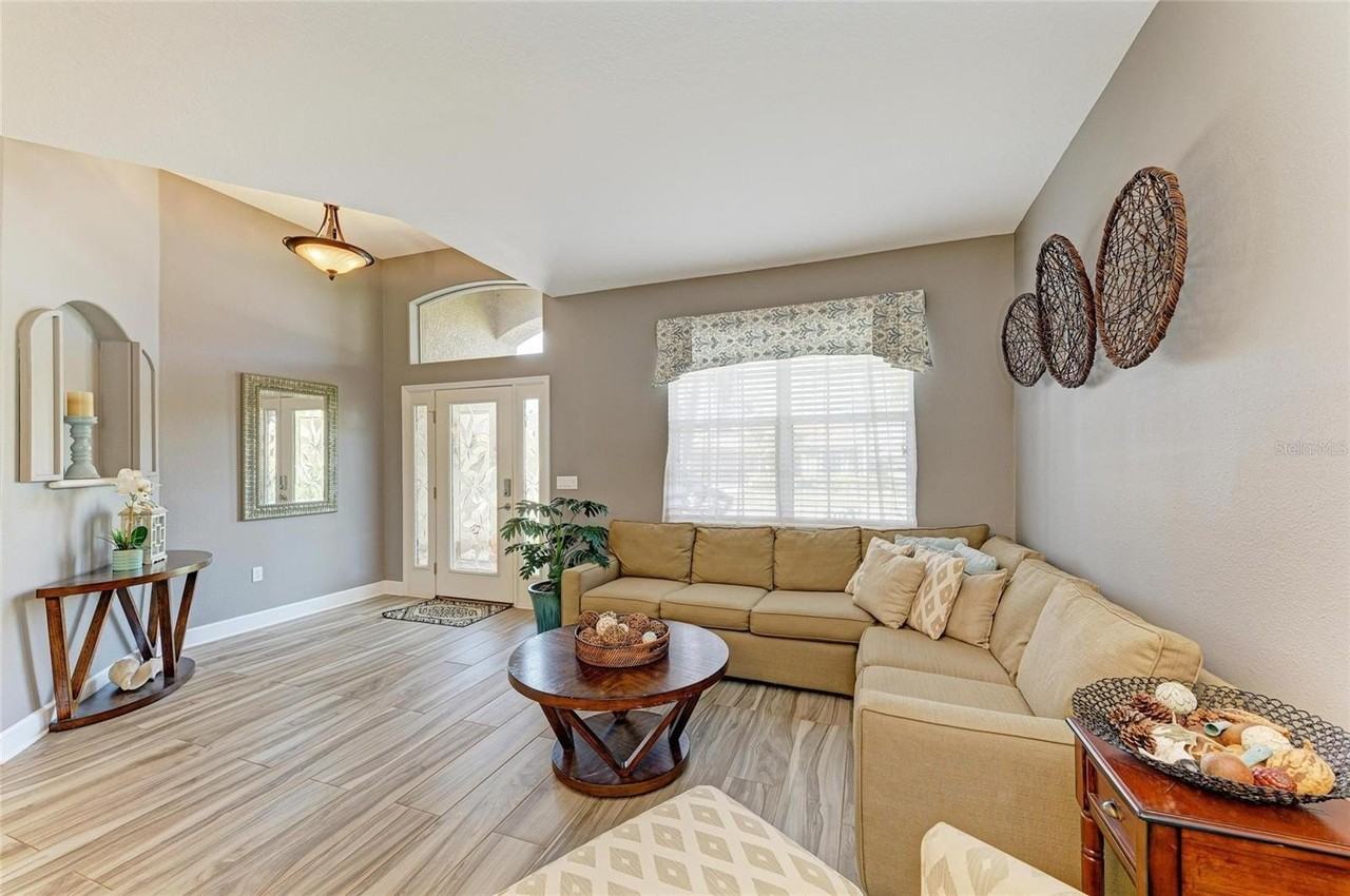 135 River Enclave Ct - Photo 7 of 50