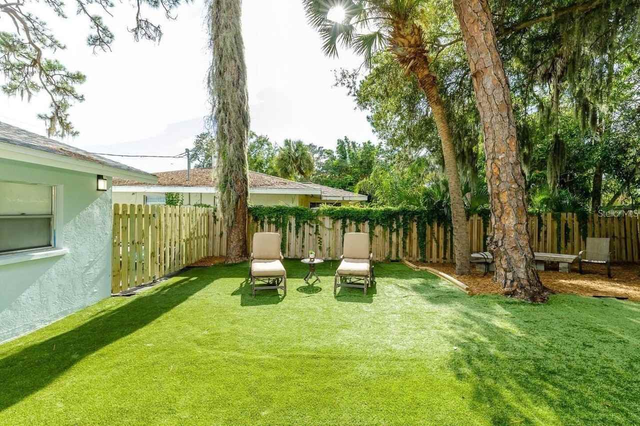 1317 Cocoanut Ave #B - Photo 5 of 36