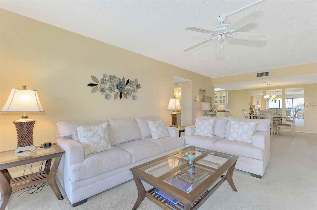 6114 43rd St W #407E - Photo 7 of 24