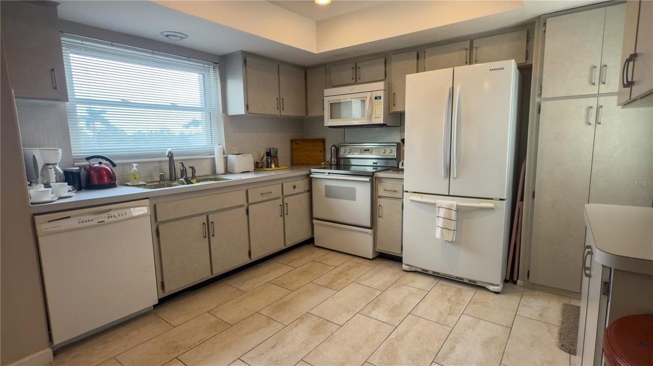 1900 Benjamin Franklin Dr #201BER - Photo 6 of 21