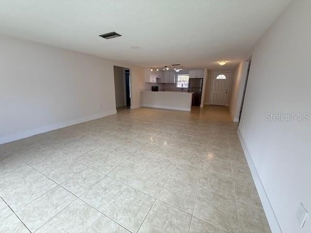 600 Russell St - Photo 4 of 13
