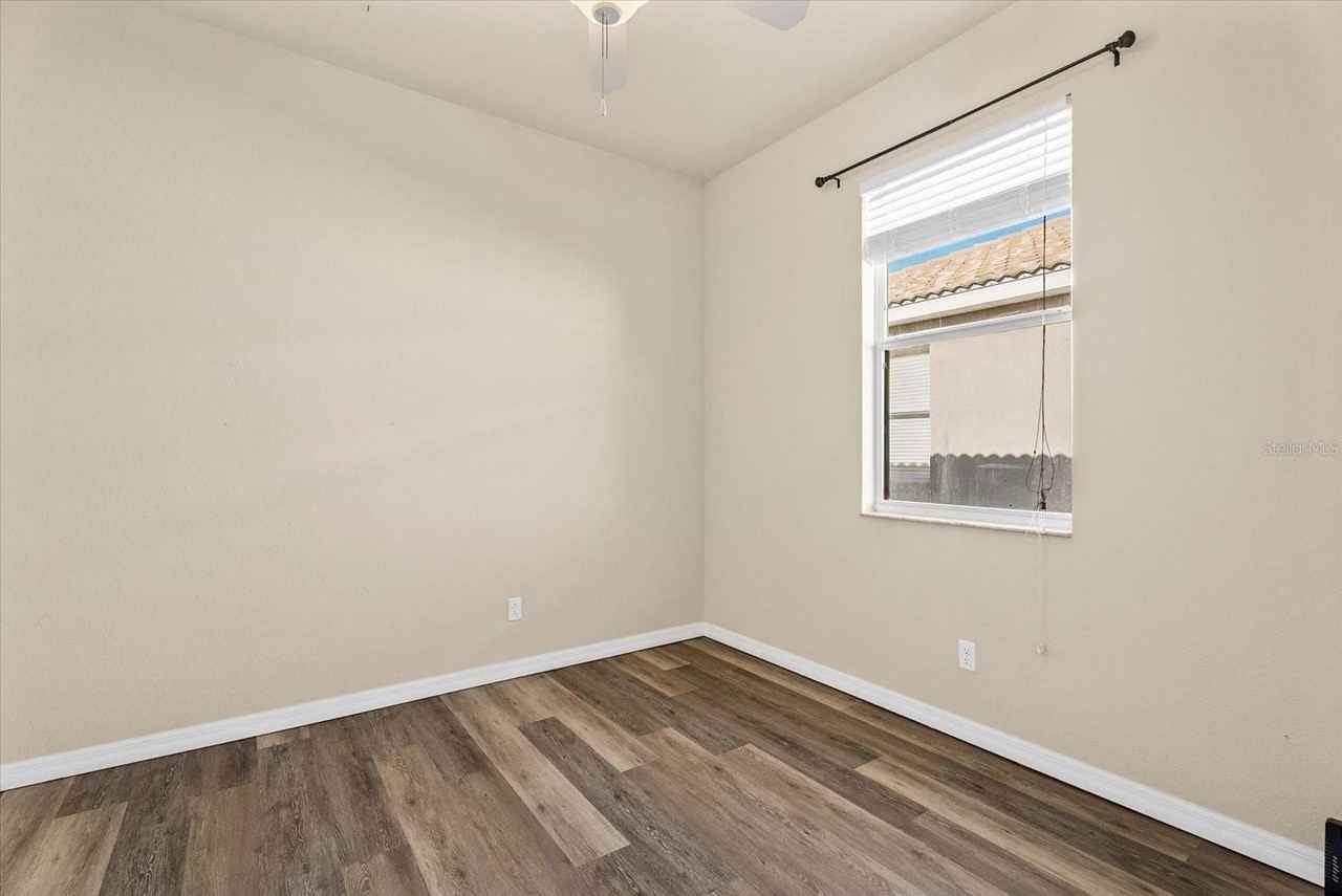 11711 Breadfruit Ln - Photo 7 of 50