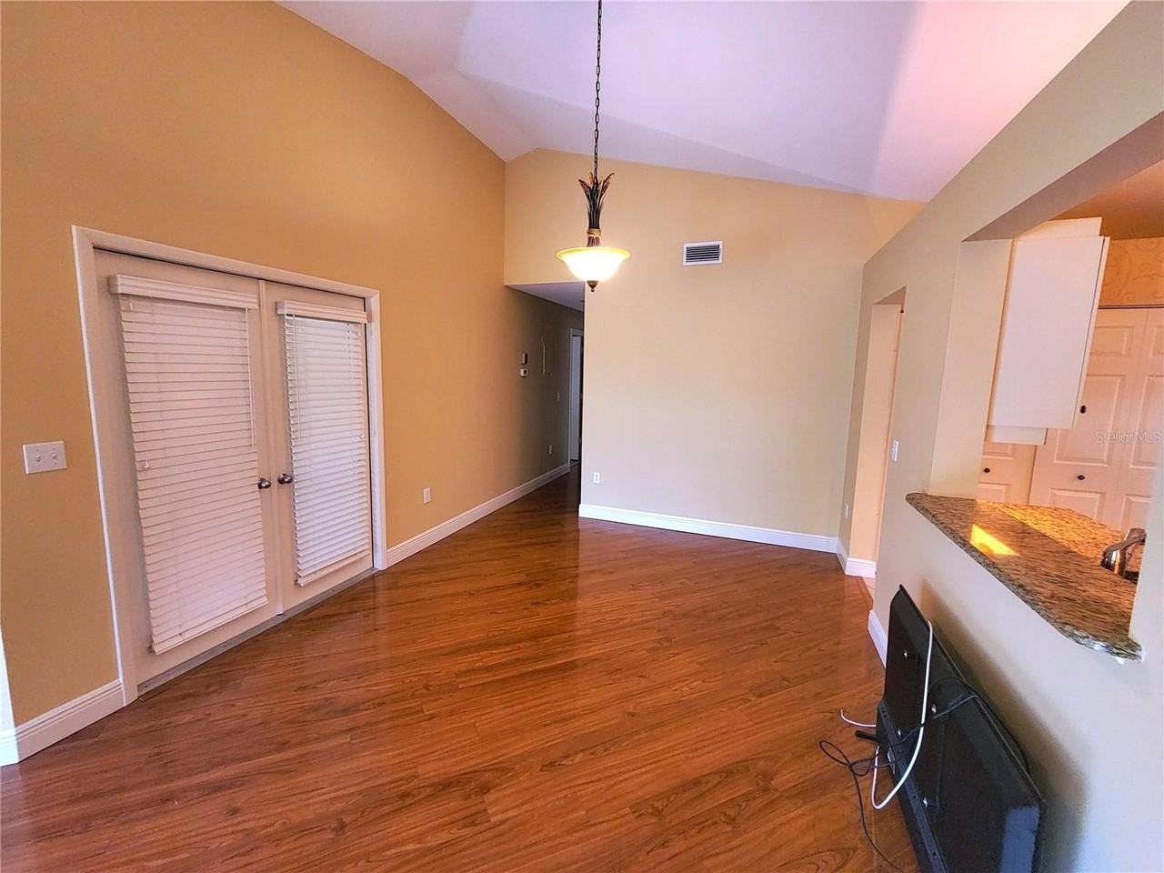 4220 Pinebrook Cir #14 - Photo 4 of 21