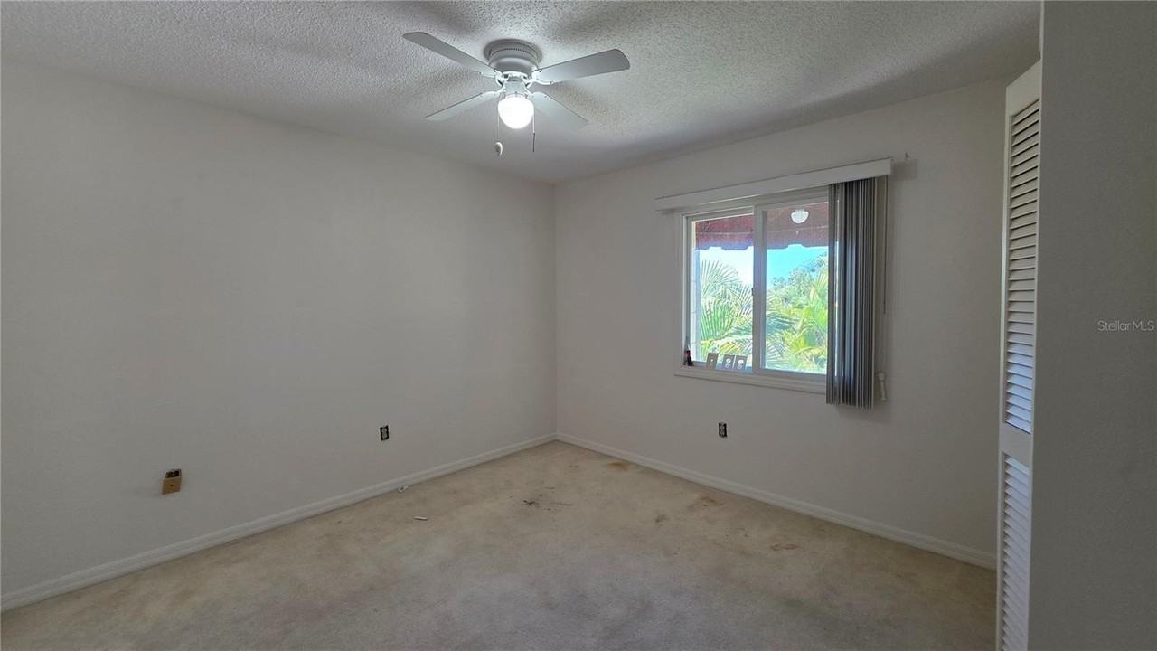 6101 34th St W #27C - Photo 6 of 23