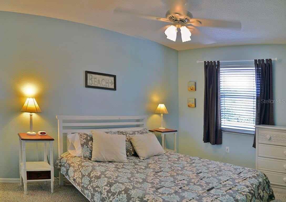 5157 Sandy Beach Ave - Photo 4 of 20
