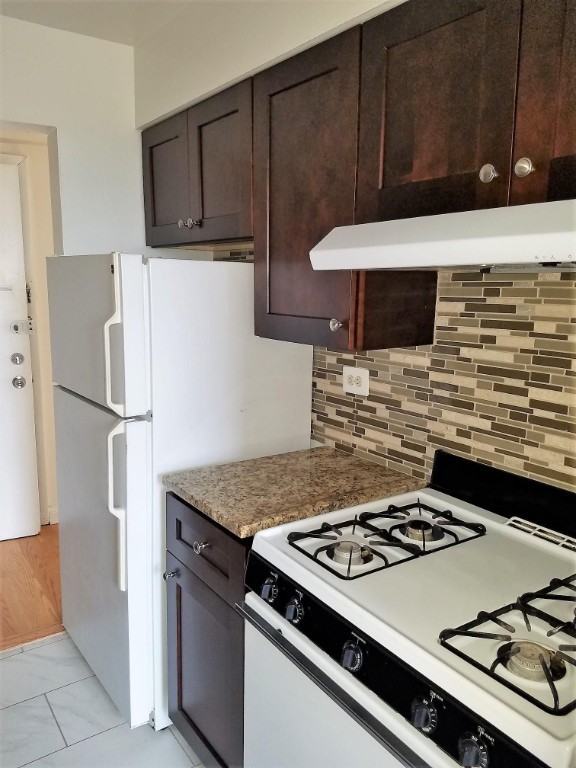 3710 N Pine Grove Ave #210 - Photo 3 of 10