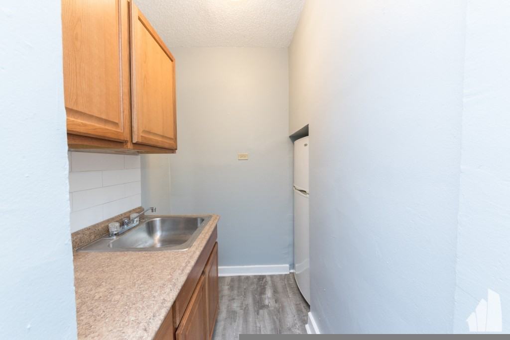 4735 N Beacon St #301 - Photo 4 of 7