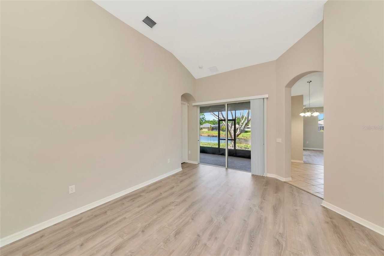 12079 Aster Ave - Photo 6 of 43