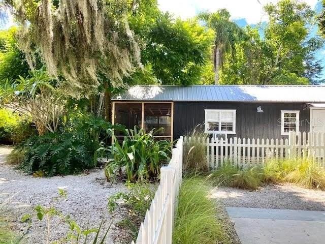 3611 Old Bradenton Rd - Photo 3 of 40