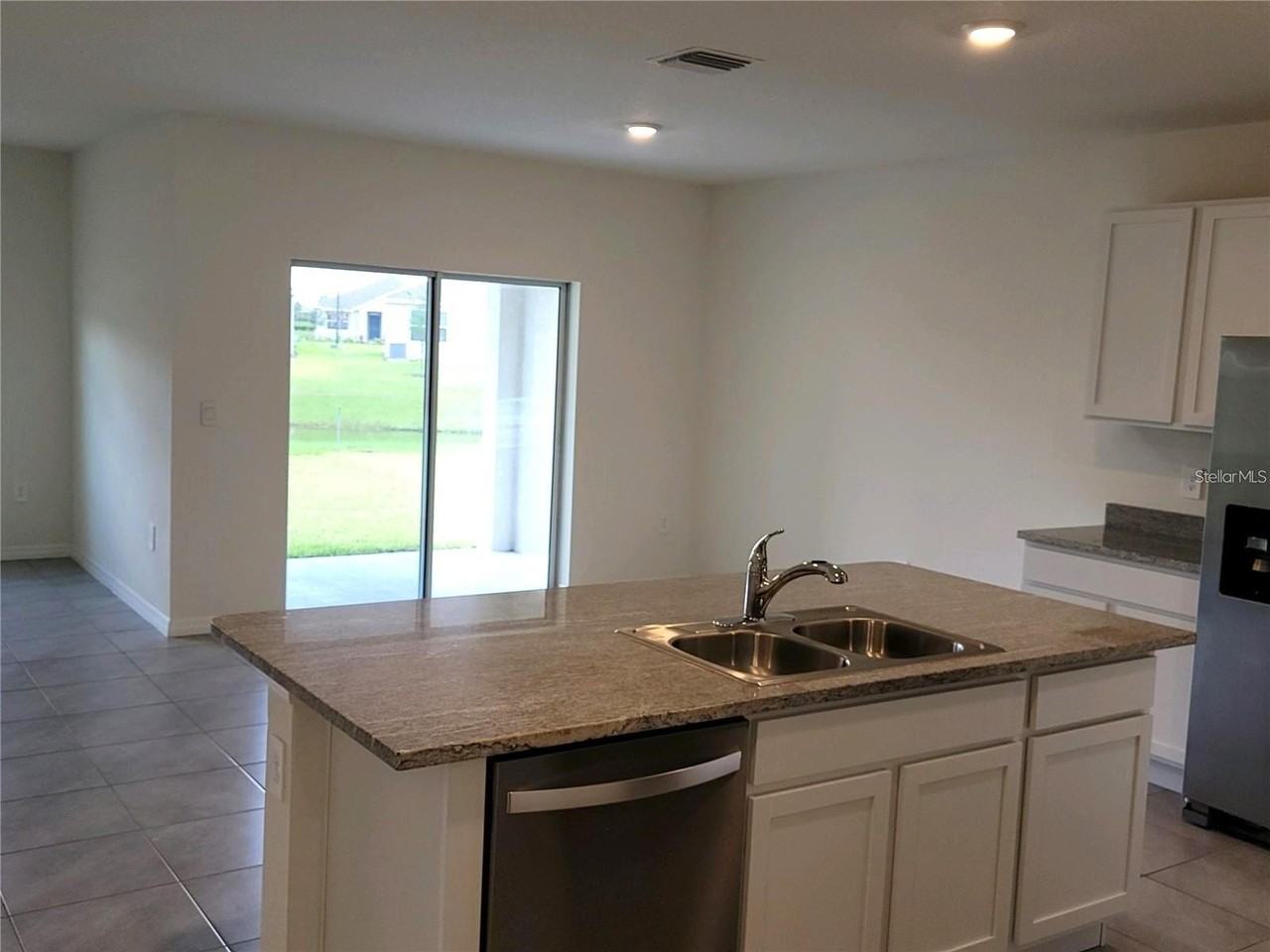 17419 Harvest Moon Way - Photo 4 of 14