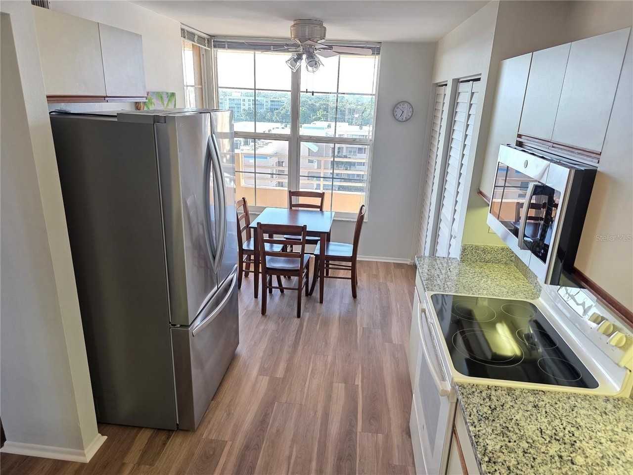 4460 Fairways Blvd #606 - Photo 3 of 41