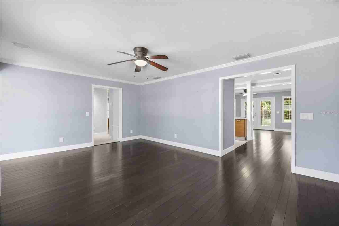 1894 Loma Linda St - Photo 5 of 42