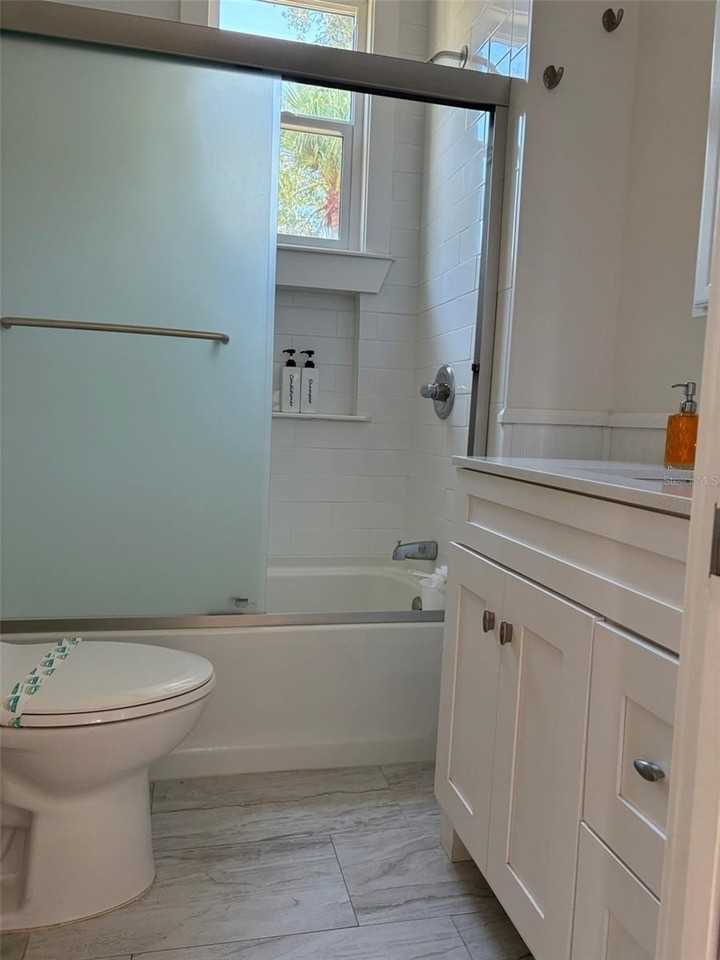 2570 Loma Linda St - Photo 7 of 13