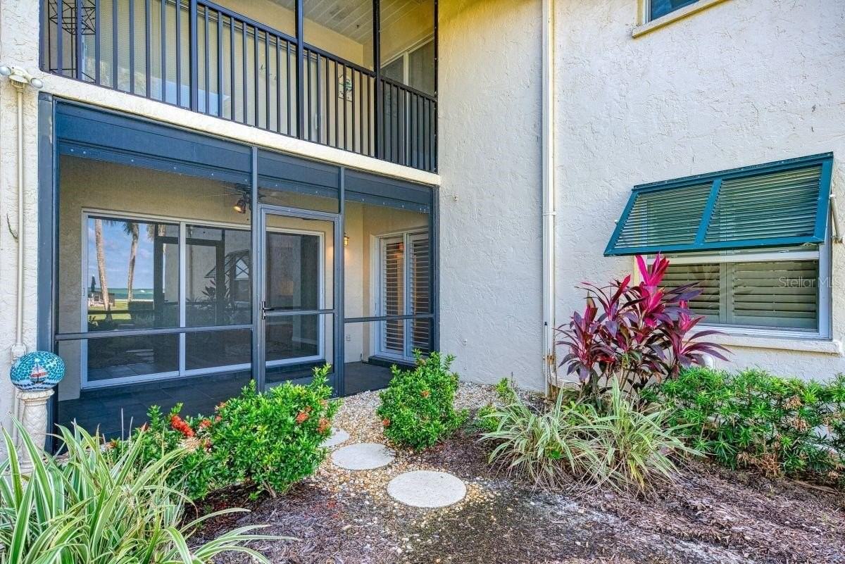 4660 Ocean Blvd #G1 - Photo 7 of 38