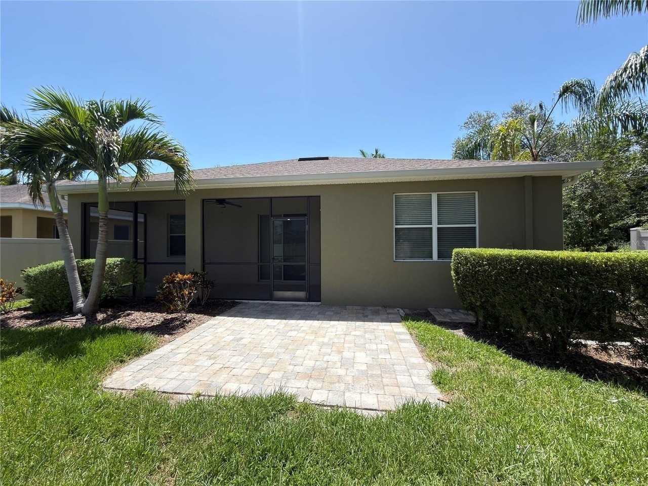 8302 Karpeal Dr - Photo 2 of 23