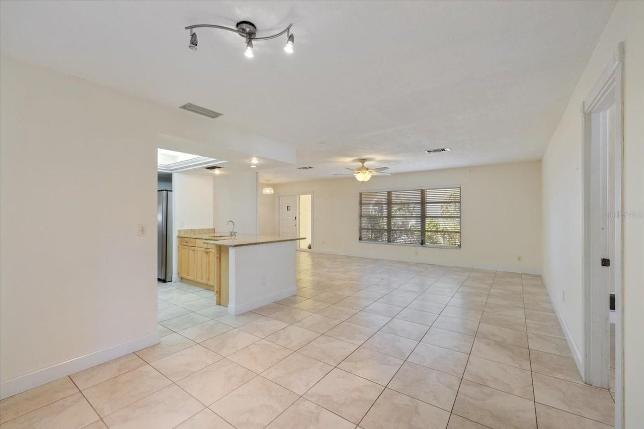 5151 Oakmont Pl - Photo 7 of 44