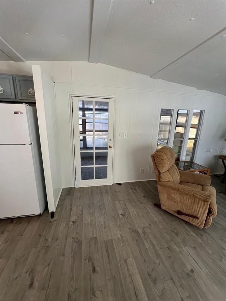 11 Shady Ln - Photo 4 of 15