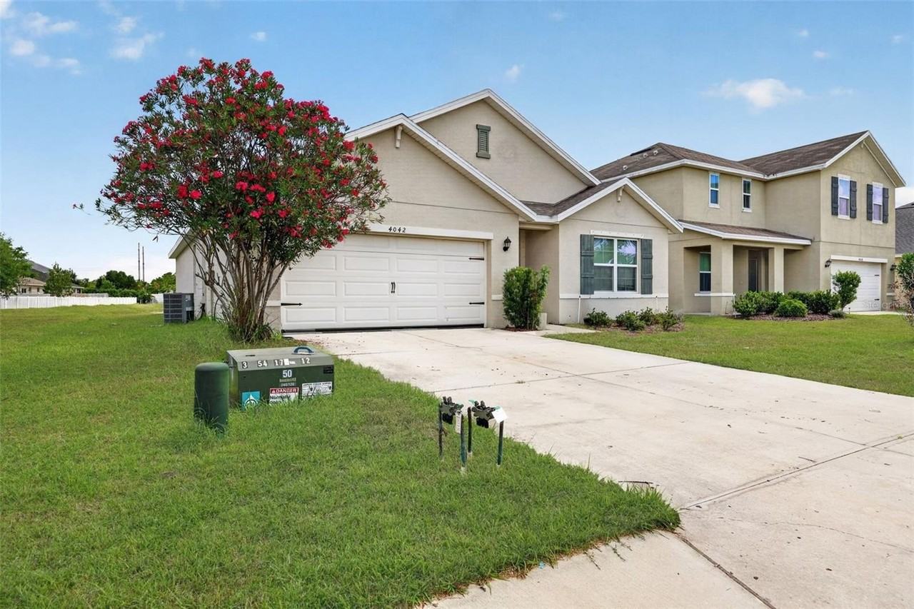 4042 Wayfarer Way - Photo 2 of 50