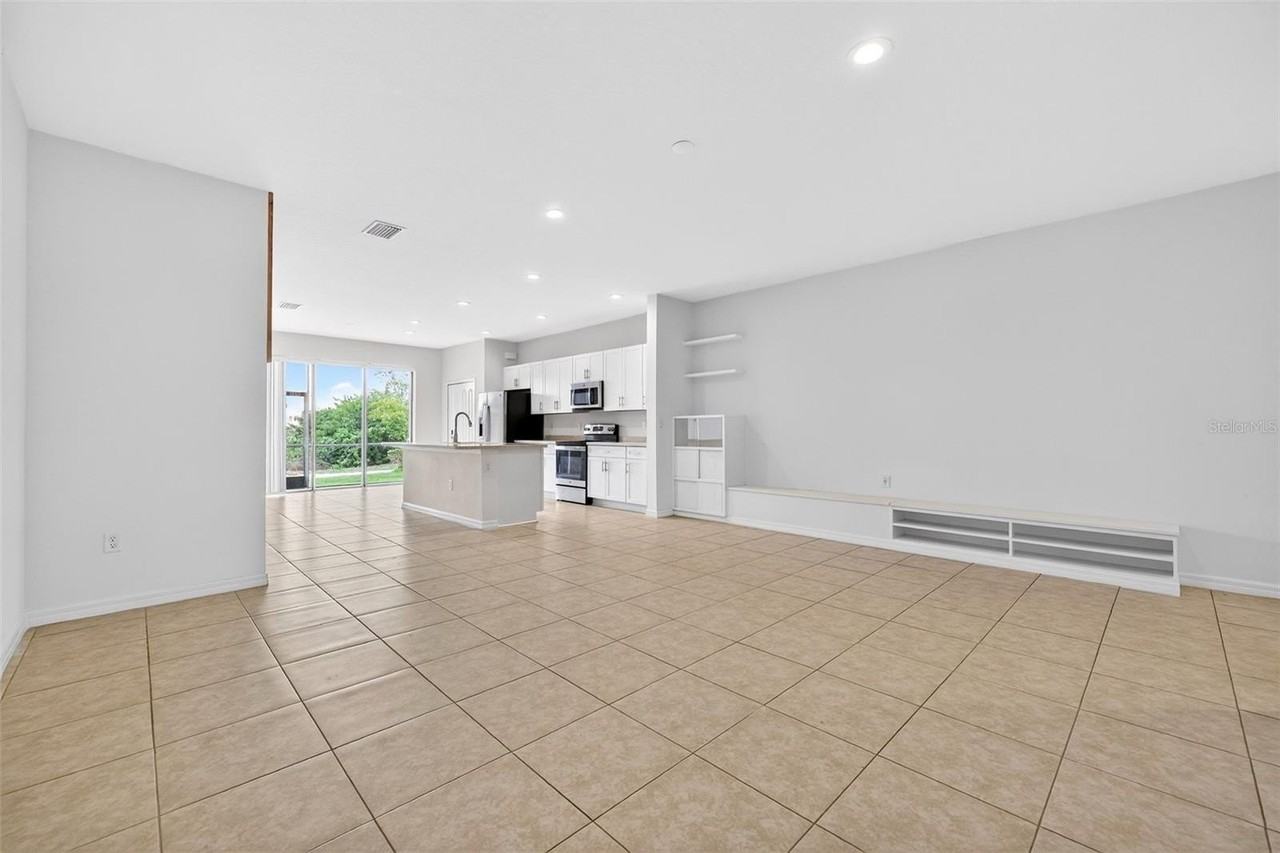 8667 Canyon Creek Trl - Photo 6 of 41