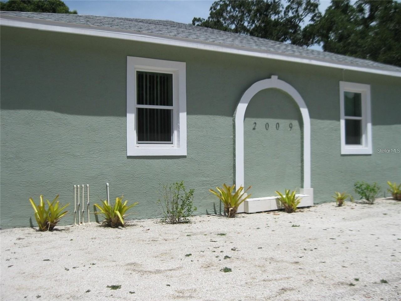 2009 Cocoanut Ave #1