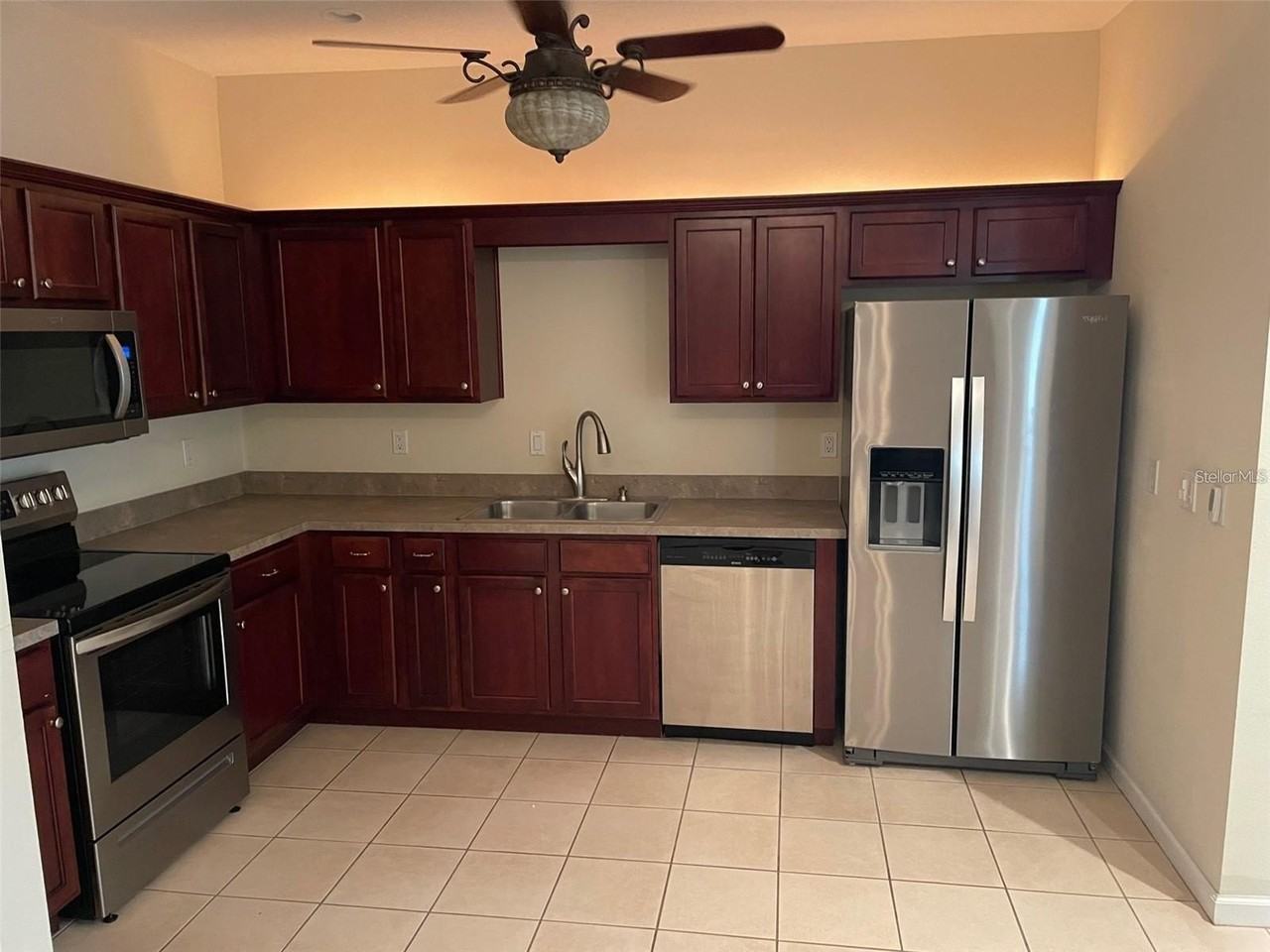 9035 Vista Verde Dr - Photo 4 of 17