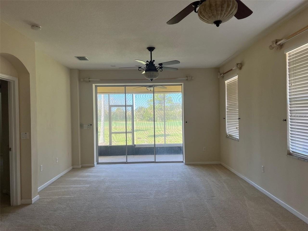 9035 Vista Verde Dr - Photo 5 of 17