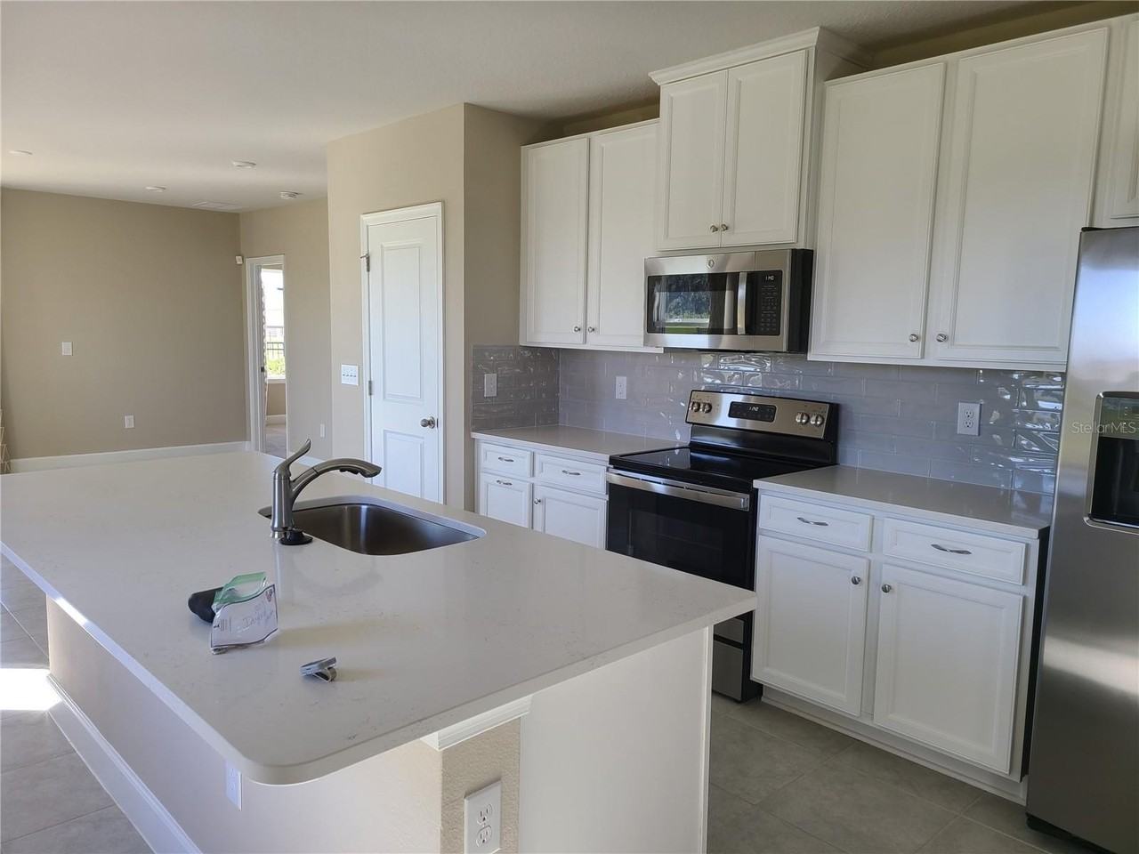 10013 Daybreak Gln - Photo 6 of 34