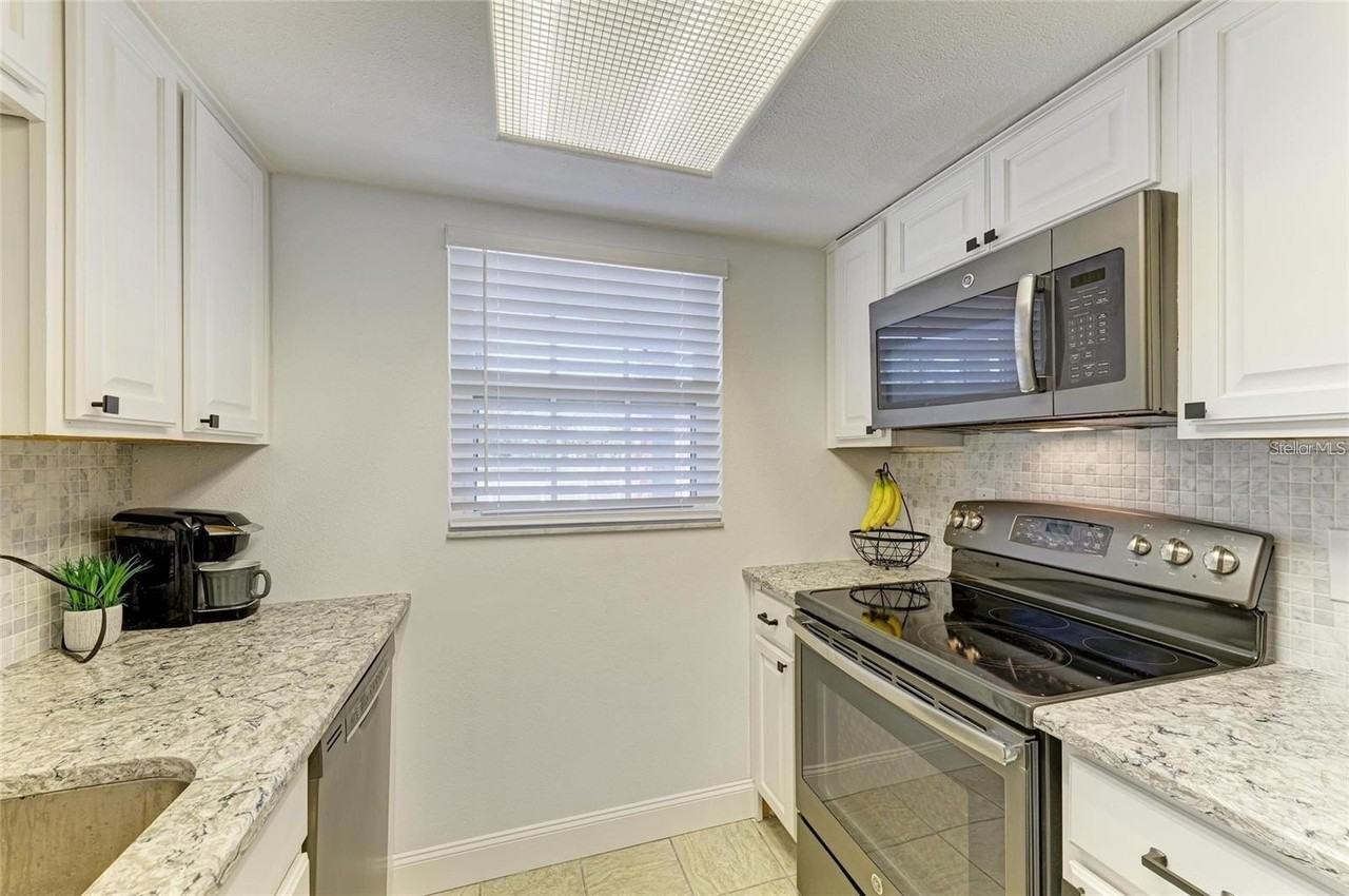9810 Dorado Ave #9810 - Photo 3 of 19