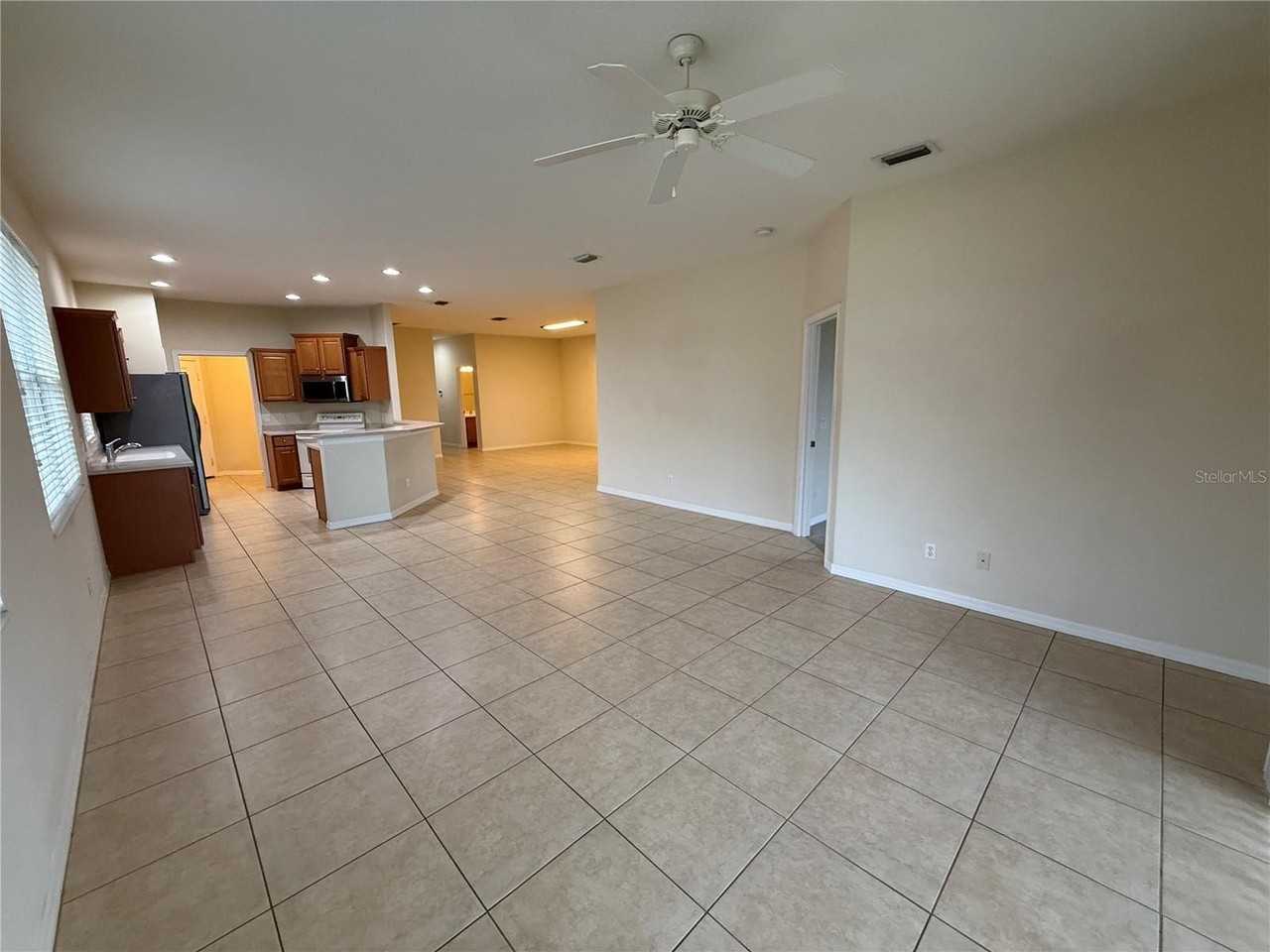 342 Fairway Isles Ln - Photo 7 of 17