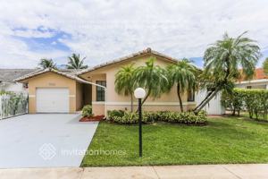 featured image of 4705 Sw 143rd Ave